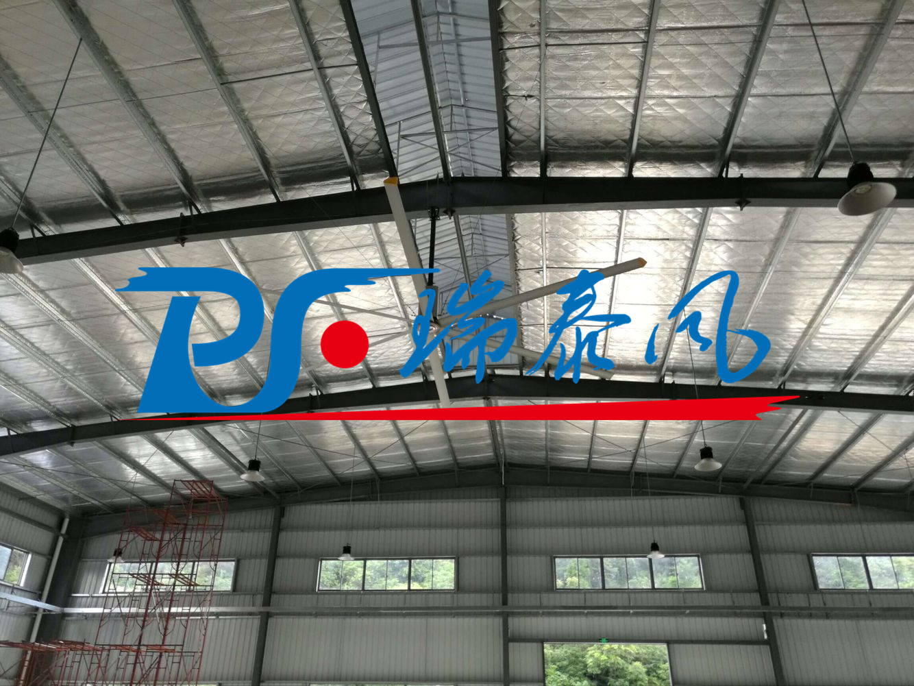 瑞泰風(fēng)工業(yè)大風(fēng)扇、瑞泰風(fēng)工業(yè)大風(fēng)扇、鋼結(jié)構(gòu)廠房通風(fēng)降溫方案、廠房車間通風(fēng)降溫方案、大型工業(yè)風(fēng)扇、物流倉(cāng)儲(chǔ)大風(fēng)扇、大吊扇、工業(yè)風(fēng)扇、廠房車間降溫設(shè)備、廠房車間通風(fēng)設(shè)備、車間溫控設(shè)備、工業(yè)大吊扇、工業(yè)大風(fēng)扇、工業(yè)節(jié)能風(fēng)扇、湖北瑞兆偉業(yè)通風(fēng)降溫科技有限公司