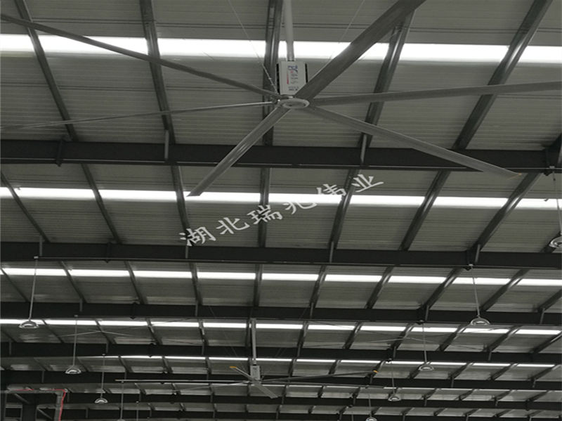 大型工業(yè)風(fēng)扇、工業(yè)大吊扇、工業(yè)大風(fēng)扇、工業(yè)節(jié)能風(fēng)扇、車間溫控設(shè)備