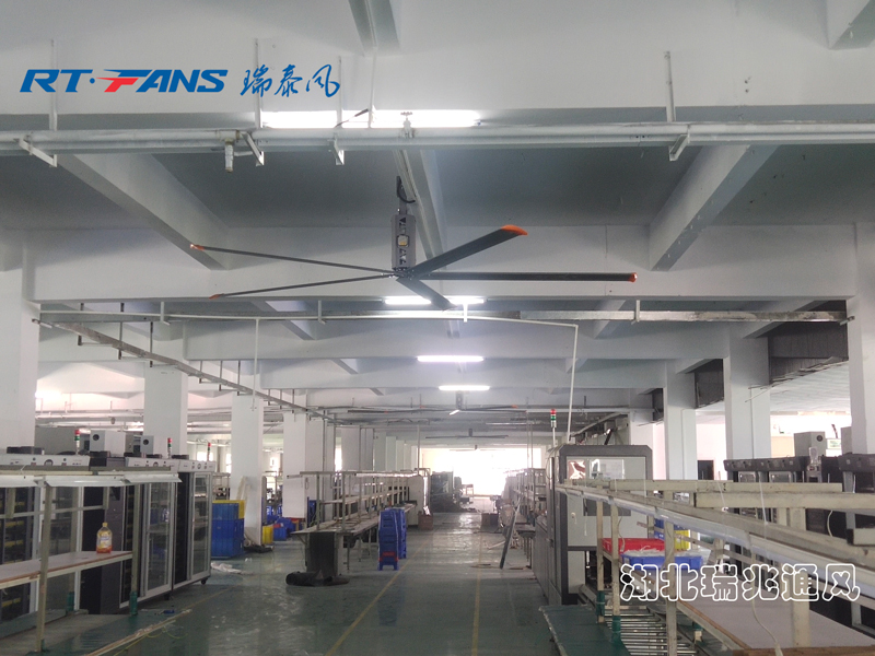 瑞泰風(fēng)低空風(fēng)扇，低空大風(fēng)扇，低空商用大風(fēng)扇，瑞泰風(fēng)大風(fēng)扇，瑞泰風(fēng)工業(yè)大風(fēng)扇，通風(fēng)降溫，工業(yè)大風(fēng)扇