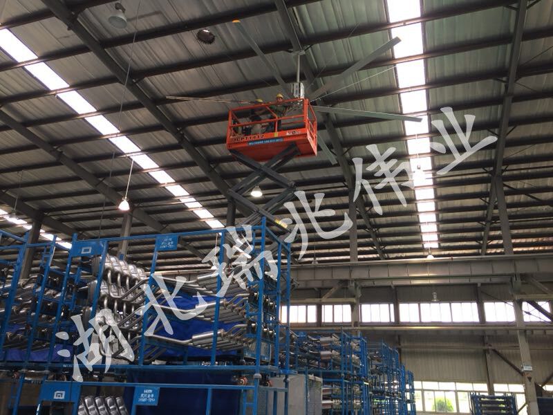 高溫來襲！瑞兆工業(yè)節(jié)能風扇，開辟廠房通風降溫新天地!