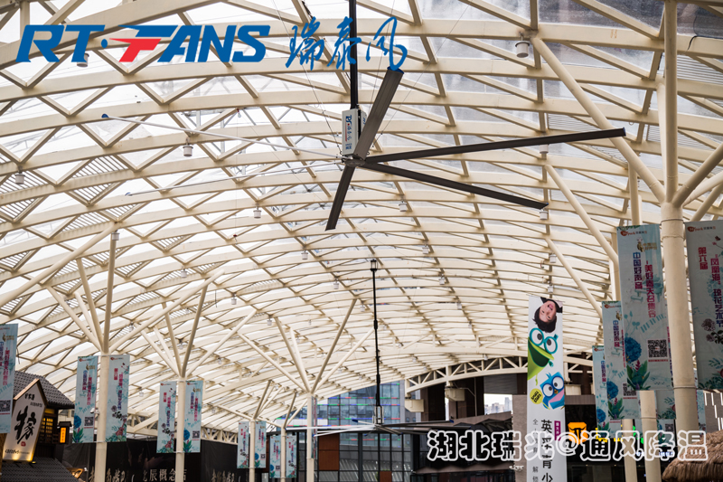 健身房通風(fēng)降溫使用大型低空商用風(fēng)扇經(jīng)濟(jì)又健康！
