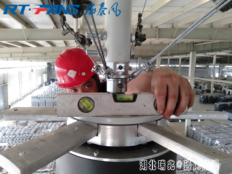 7.3米大型節(jié)能風扇是廠房車間通風降溫的節(jié)能設(shè)備